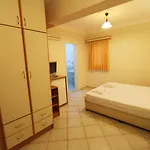 Aparthotel House