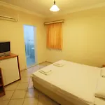 House Aparthotel