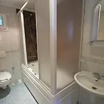 Aparthotel House 3*
