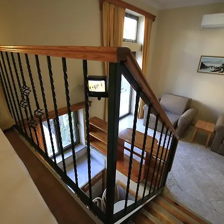 Hotel de apartamente House 3*