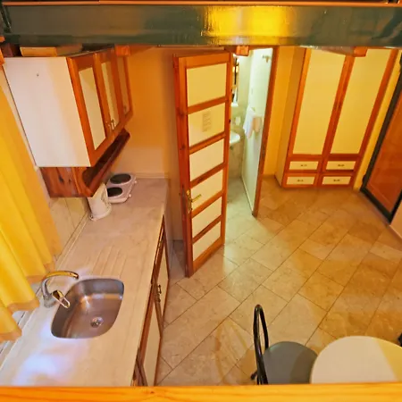 公寓式酒店 House 3*